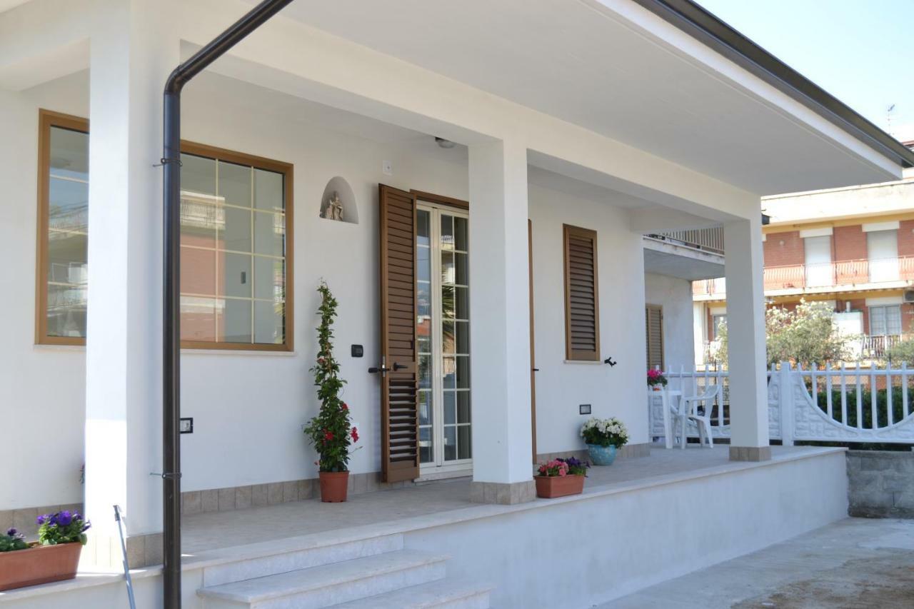 Guesthouse Holiday Formia Beach Εξωτερικό φωτογραφία