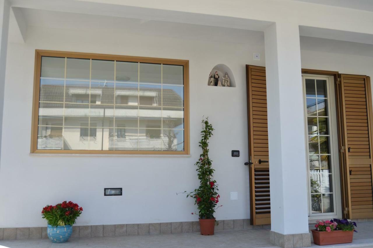 Guesthouse Holiday Formia Beach Εξωτερικό φωτογραφία