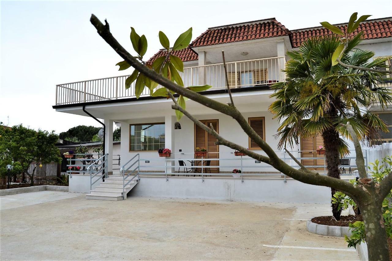 Guesthouse Holiday Formia Beach Εξωτερικό φωτογραφία