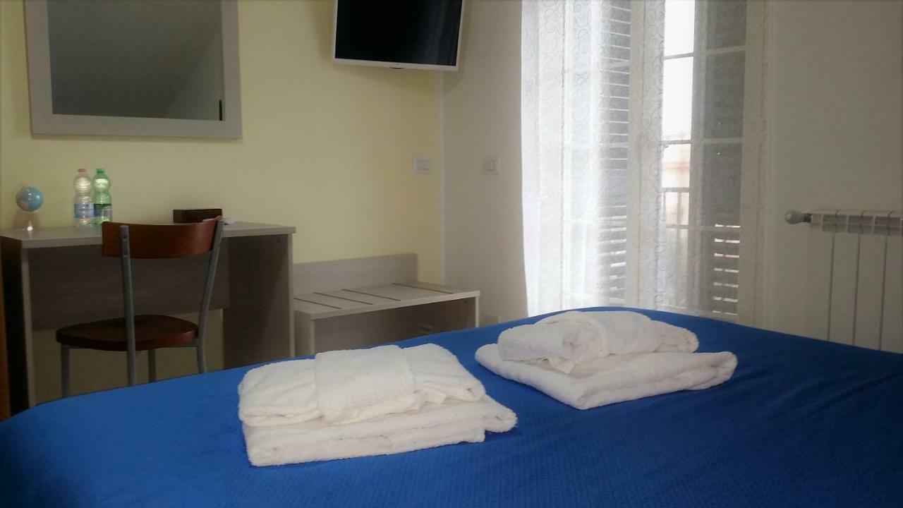 Guesthouse Holiday Formia Beach Εξωτερικό φωτογραφία